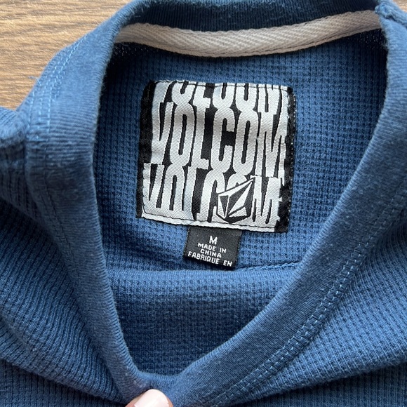 Volcom Blue Thermal Long Sleeve - Picture 3 of 9